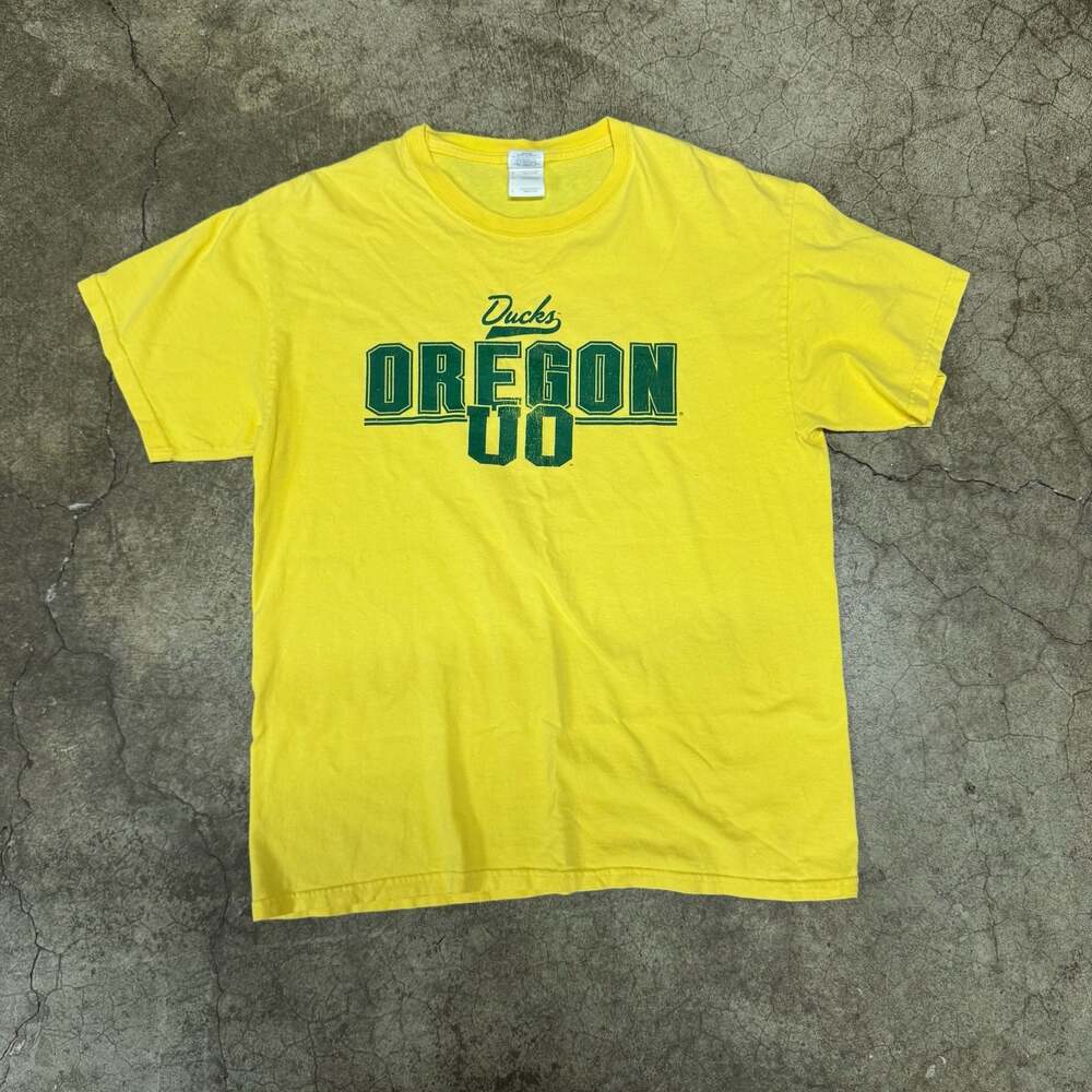 Gildan Oregon Ducks University of Oregon Graphic T-Shirt Yellow